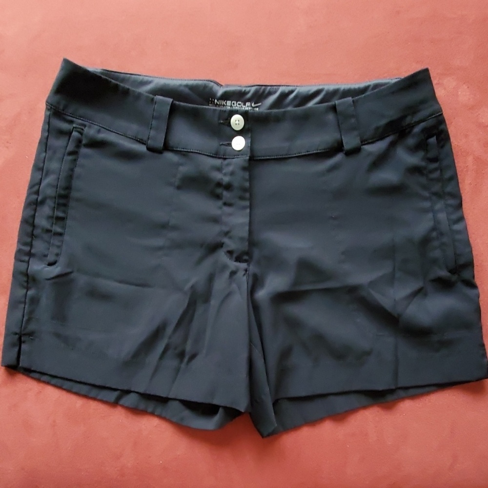 Nike dri-fit golf shorts size 10